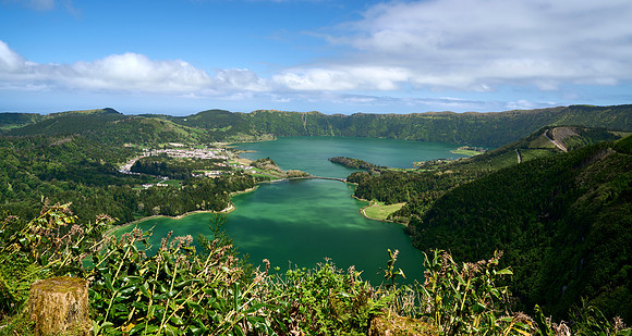 Lagoas Azul e Verde