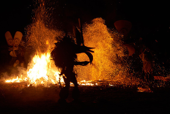 Fire Dance - Silhouette