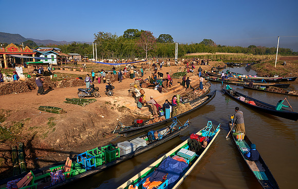 Market Goods Arriving
