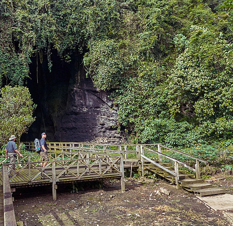 Entrance - Simud Hitam