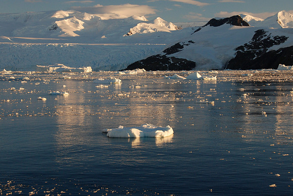 Early Antarctic Sunset (9:06 pm)