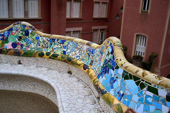 Serpentine Bench