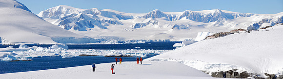 White & Blue - Panorama